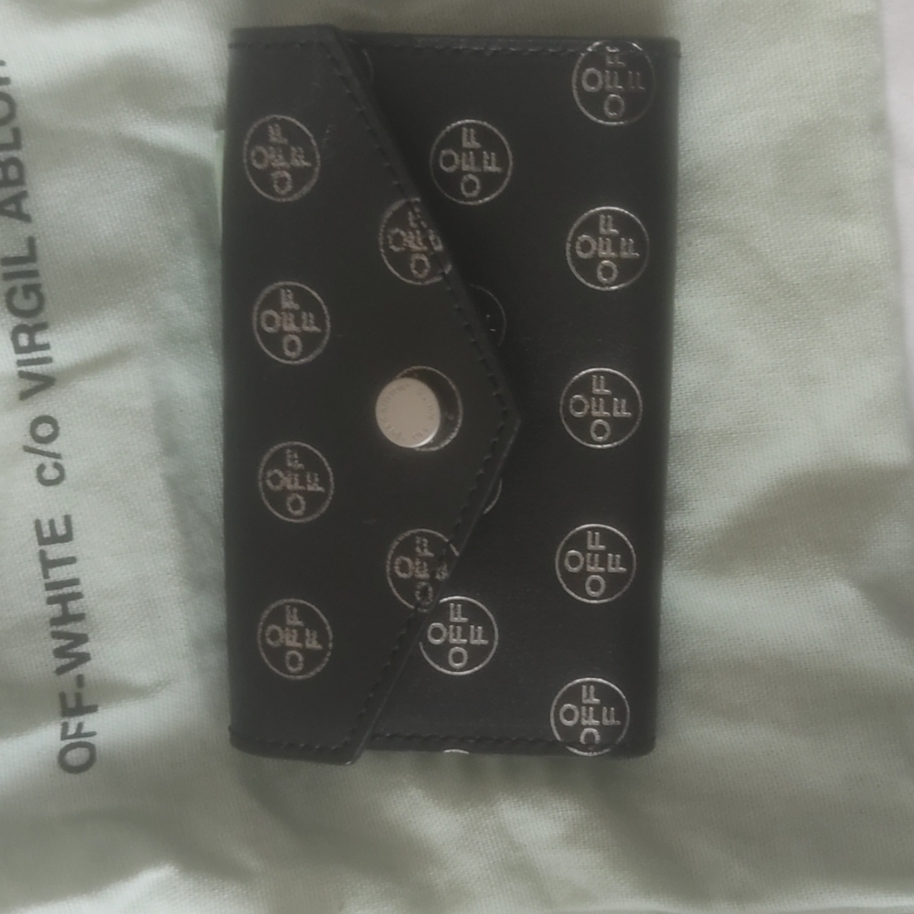 Off-White Black Wallet with White Logo & keys carrier
